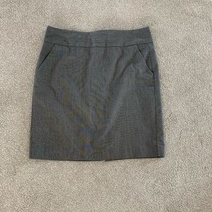 Banana Republic gray pencil skirt size 10